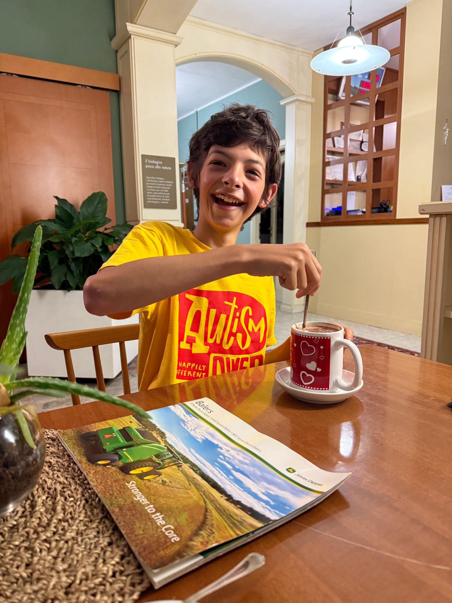 AUTISM POWER STREET Gold unisex t-shirt